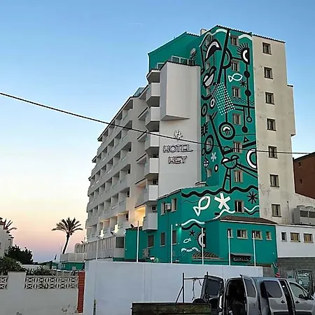 Hey Hotel 3*